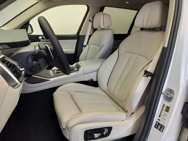 New 2027 Mineral White Metallic BMW xDrive40i image 9