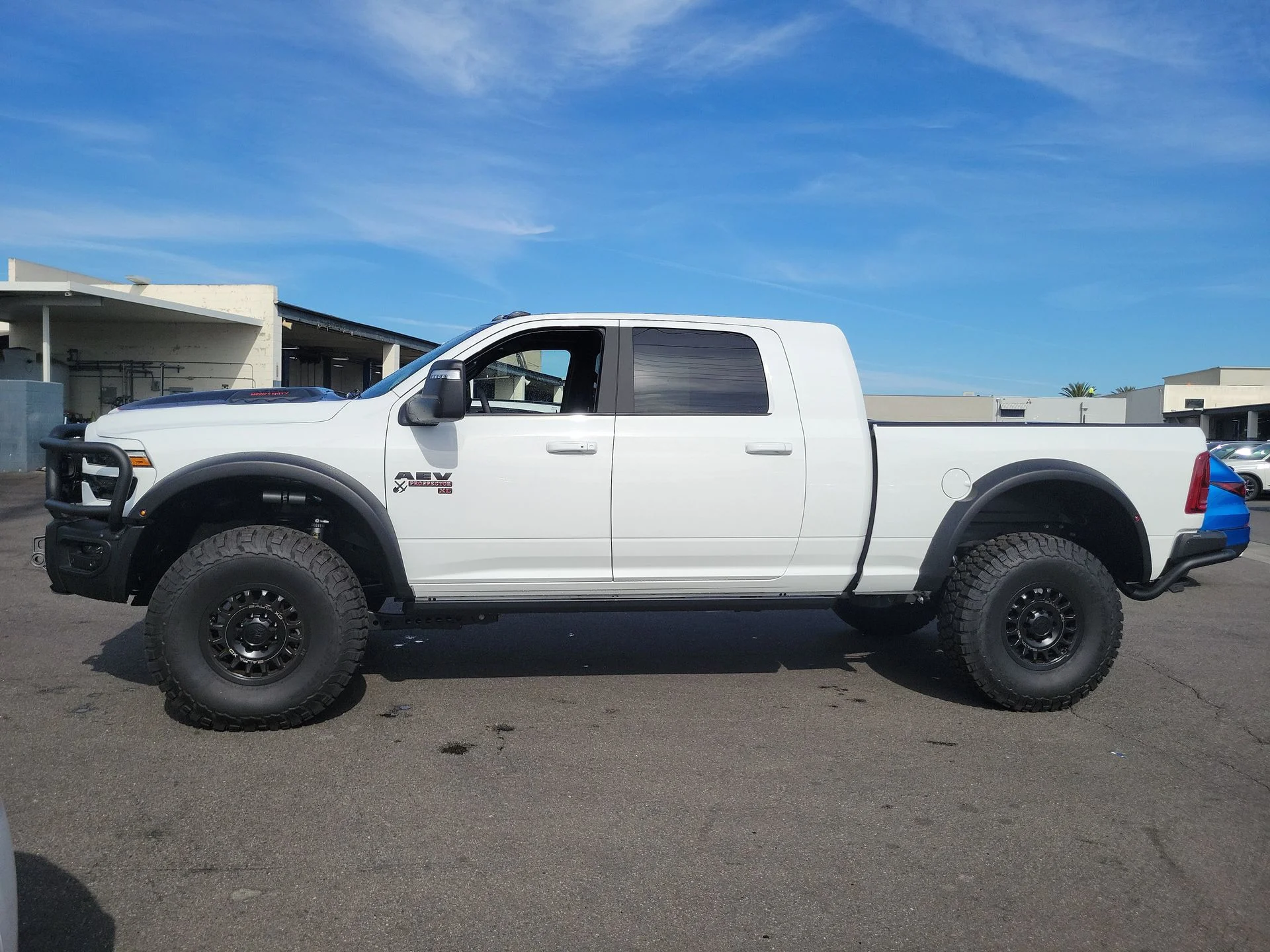 Used 2025 White Ram Laramie image 40