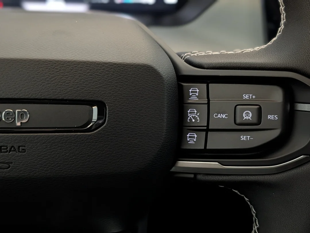 New 2026 White Jeep Limited - - 4x4 - Hybrid - Panoramic Sunroof - Leather Seats - Heated Seats & More! image 18