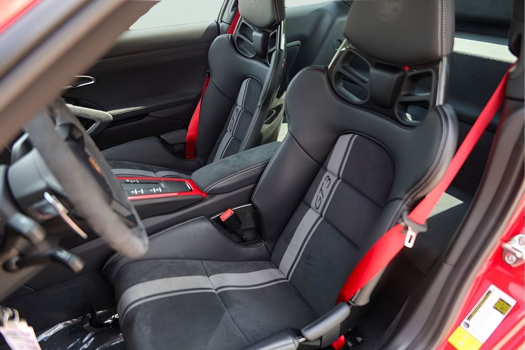 Used 2018 Red Porsche GT3 image 10