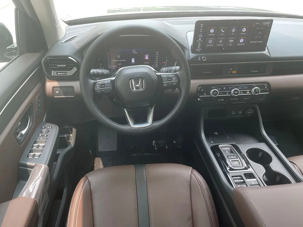 New 2026 Modern Steel Metallic Honda Touring image 13