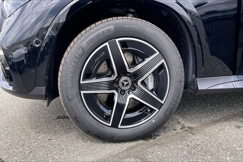 New 2026 Black Mercedes-Benz GLC 300 image 11