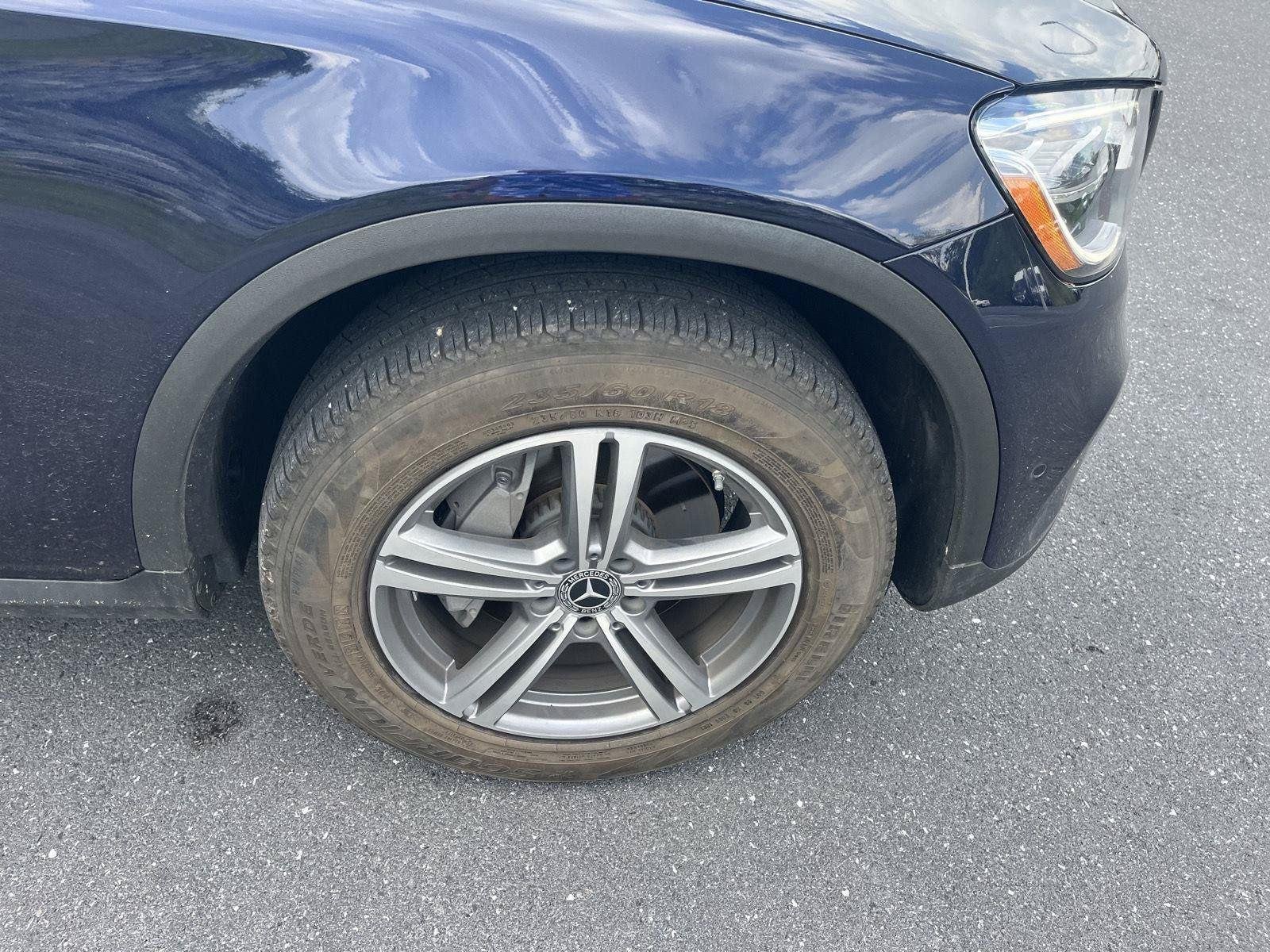 Used 2021 Lunar Blue Metallic Mercedes-Benz GLC 300 image 10
