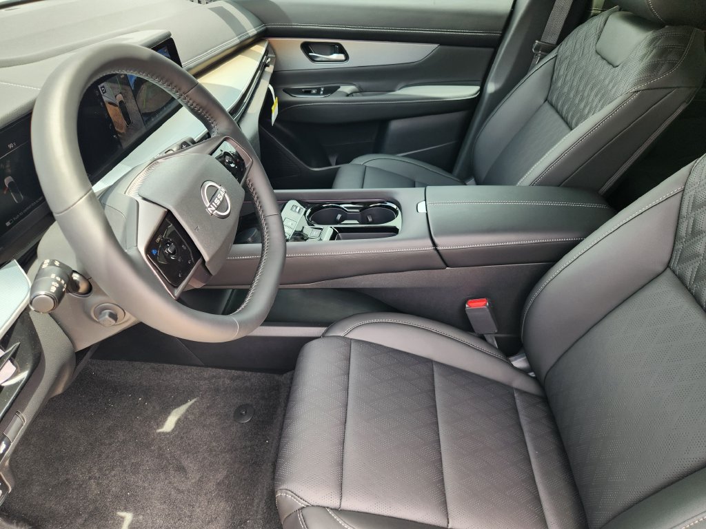 New 2026 Everest White Pearl TriCoat Nissan Platinum image 13