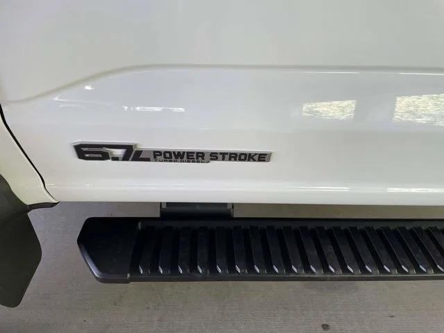 New 2025 Oxford White Ford F-550® XL image 7