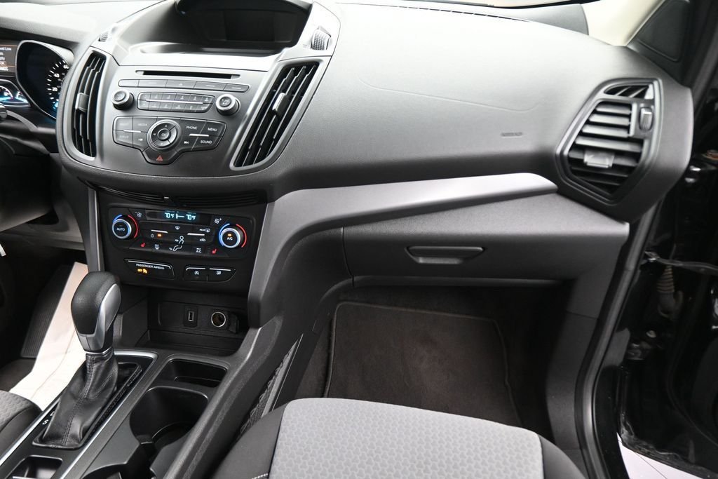 Used 2018 Black Ford SE image 45