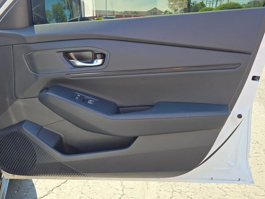 Used 2025 White Honda Sport image 8