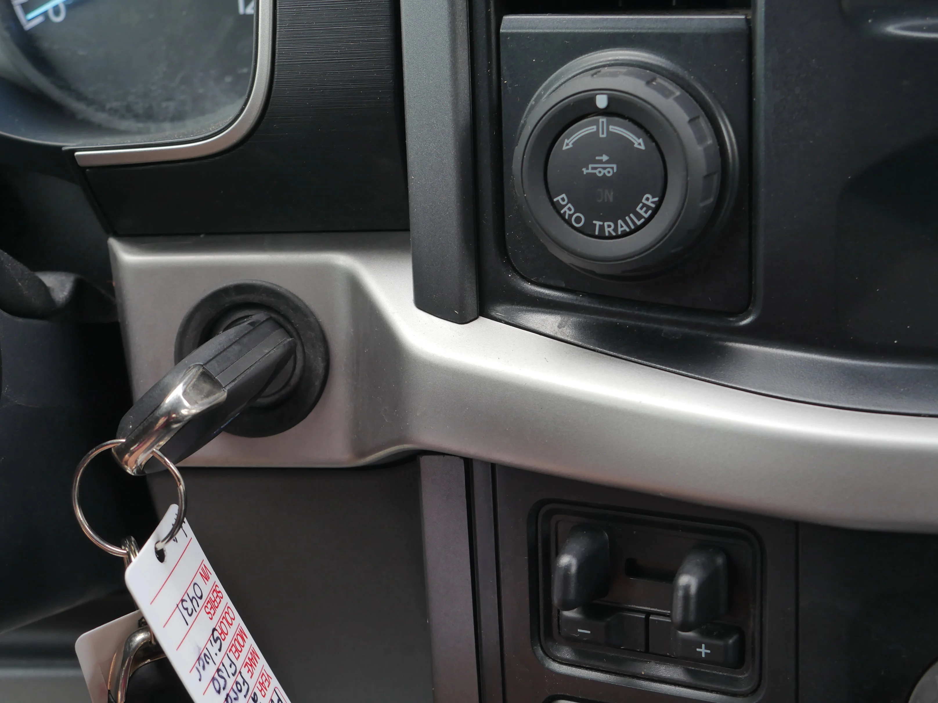 Certified Used 2022 Silver Ford XLT image 8