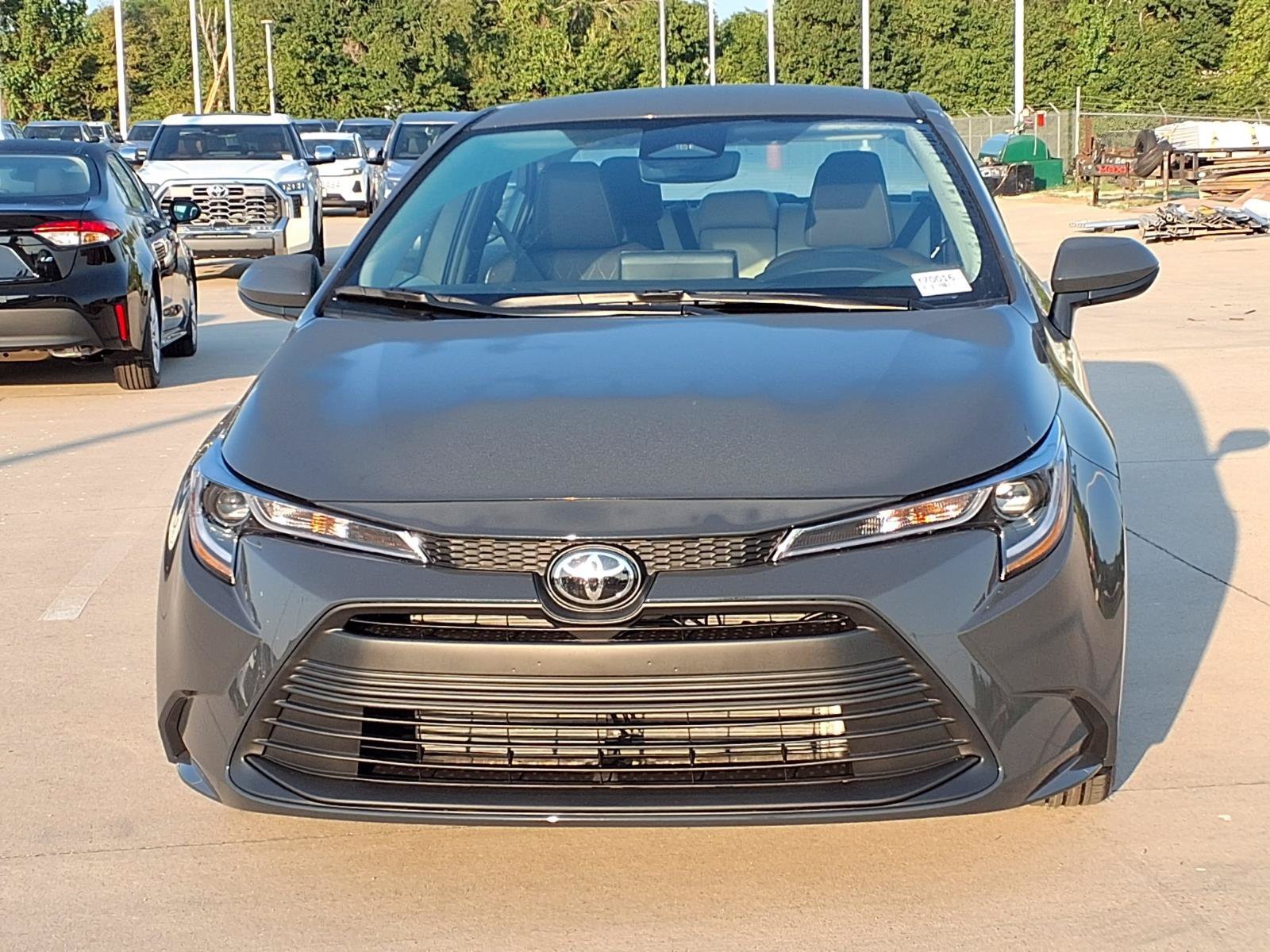 New 2027 Underground Toyota  LE image 4