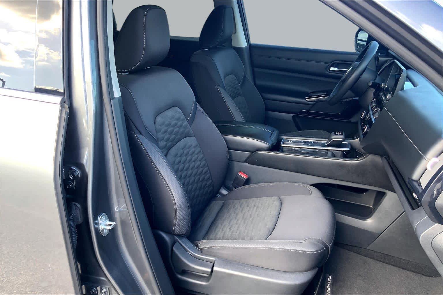 Used 2022 Gun Metallic Nissan S image 9