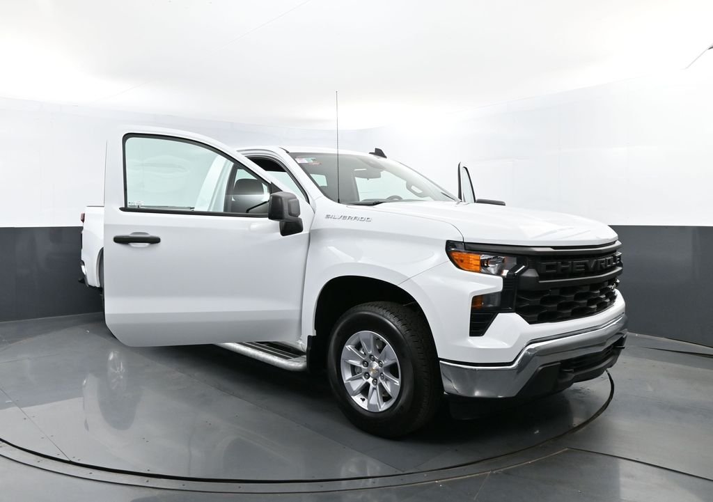 Used 2025 Summit White Chevrolet WT image 23