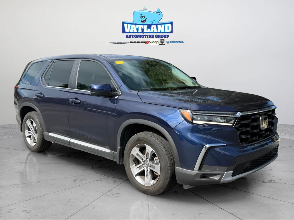 Used 2025 Obsidian Blue Pearl Honda EX-L image 21