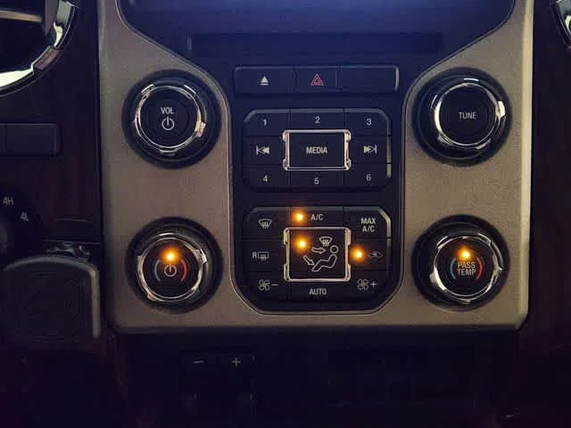 Used 2015 Tuxedo Black Metallic Ford Lariat image 18