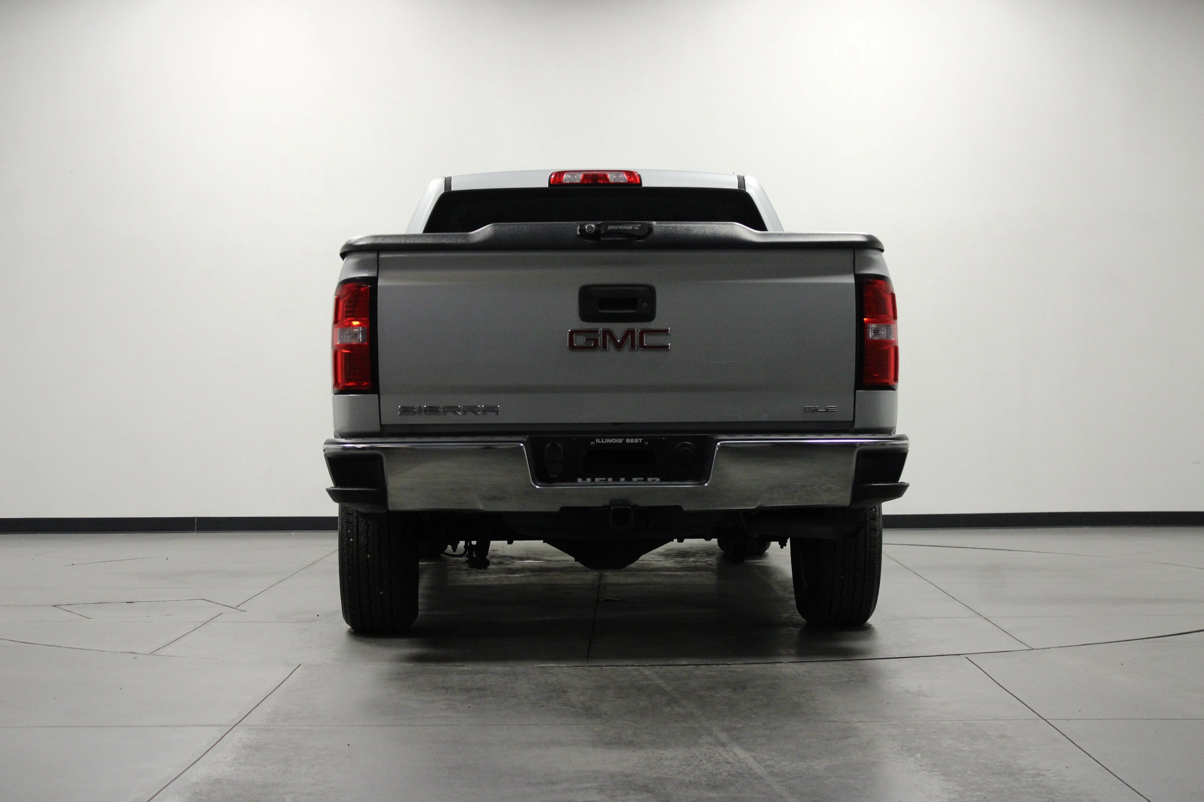 Used 2018 QUICKSILVER METALLIC GMC SLE image 5