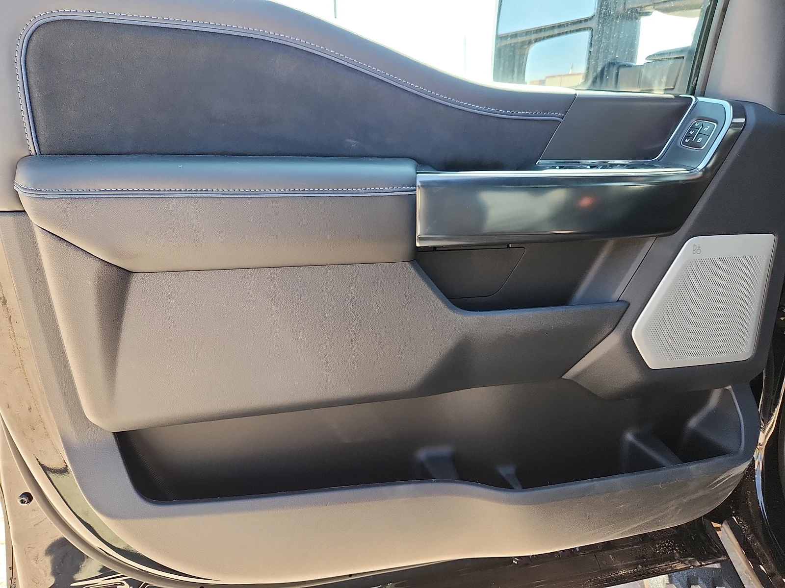New 2026 Agate Black Metallic Ford Platinum image 14