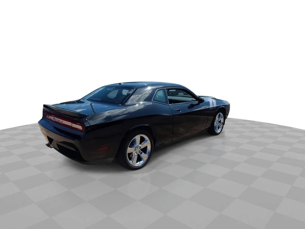Used 2009 Black Dodge R/T image 8
