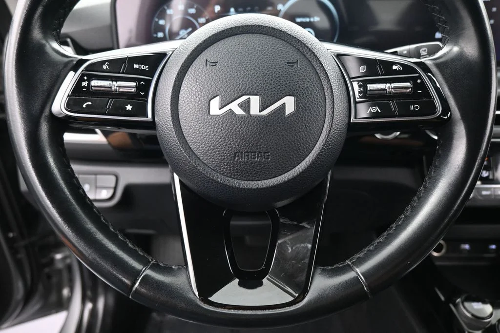 Used 2024 Steel Gray Kia S image 32