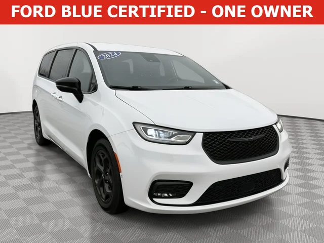 2024 Chrysler Pacifica Hybrid S Appearance Pkg