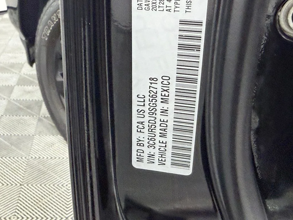 Certified Used 2025 Black Ram Big Horn image 33