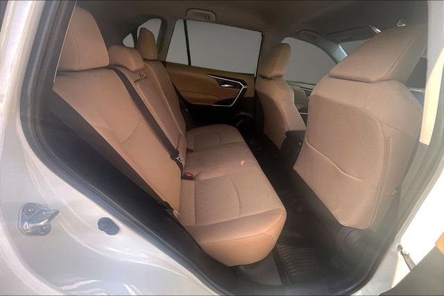 Used 2025 White Toyota XLE image 25