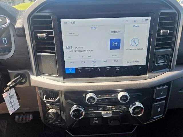 Used 2025 Agate Black Ford XLT image 18
