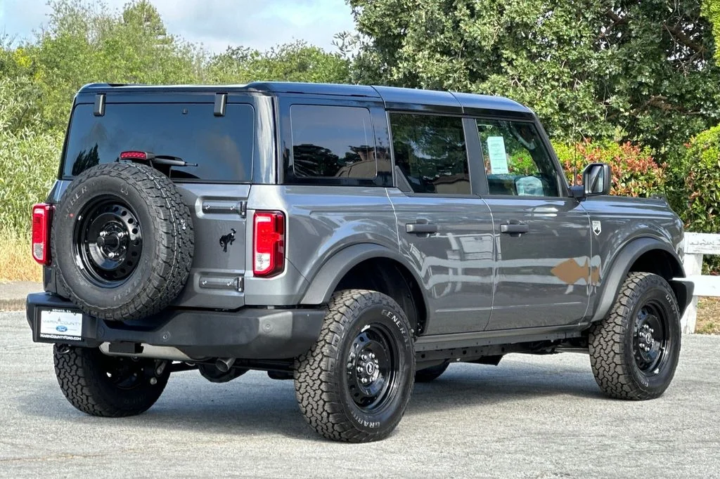 New 2026 Gray Metallic Ford Big Bend® image 4