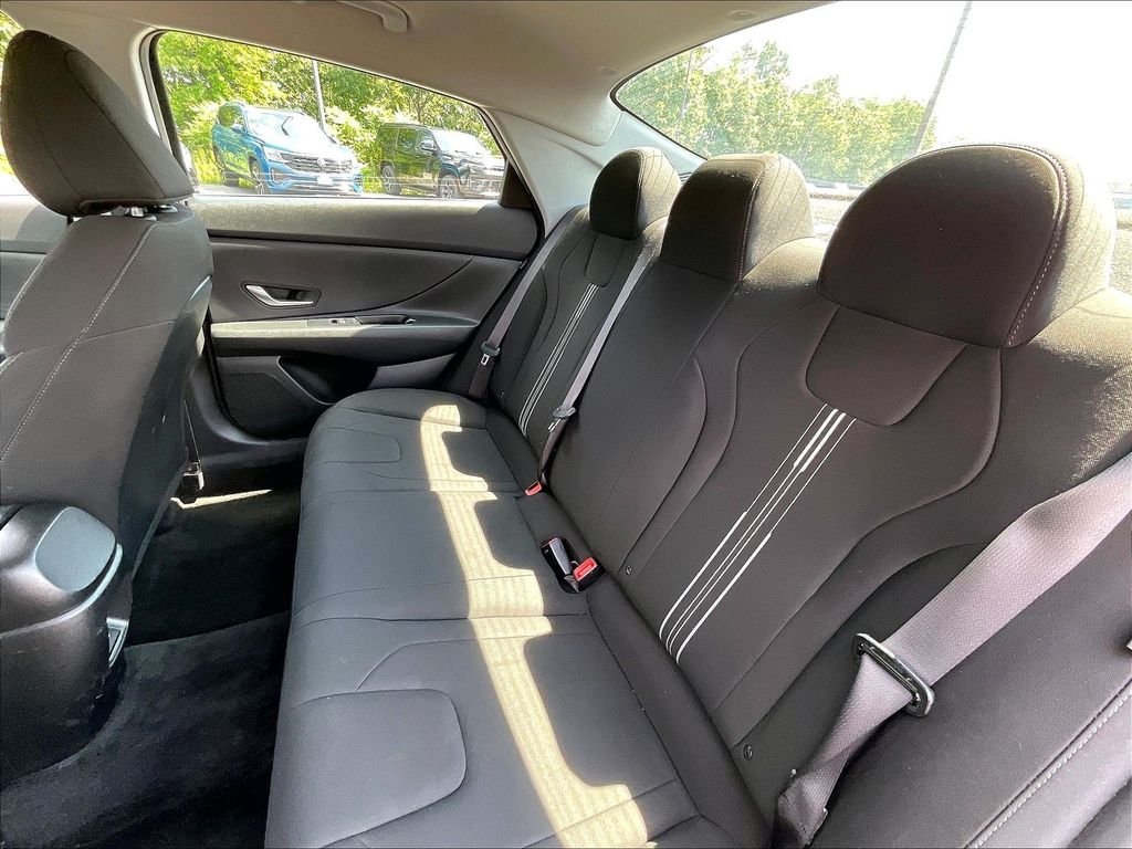 Used 2024 Intense Blue Hyundai SEL image 14