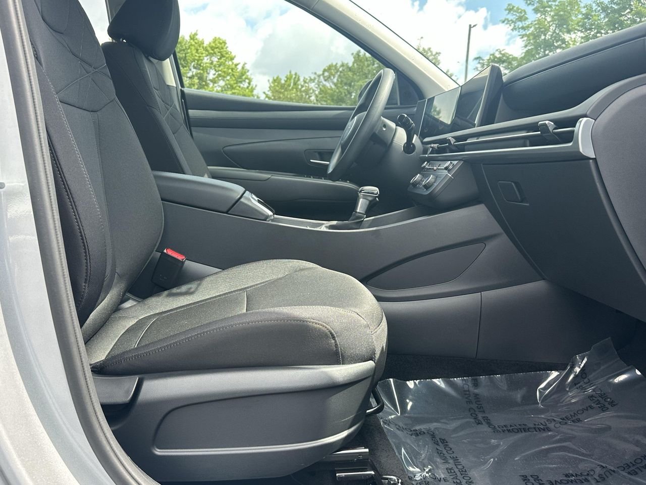 New 2026 Shimmering Silver Hyundai SE image 13