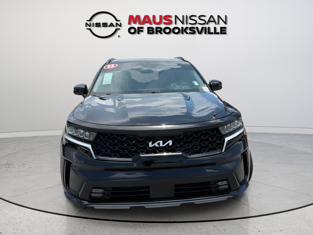 Used 2023 Black Kia EX image 3