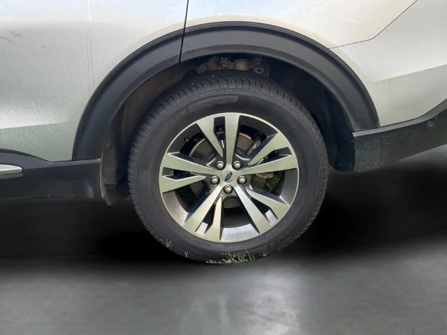 Used 2020 Silver Ford Platinum image 15