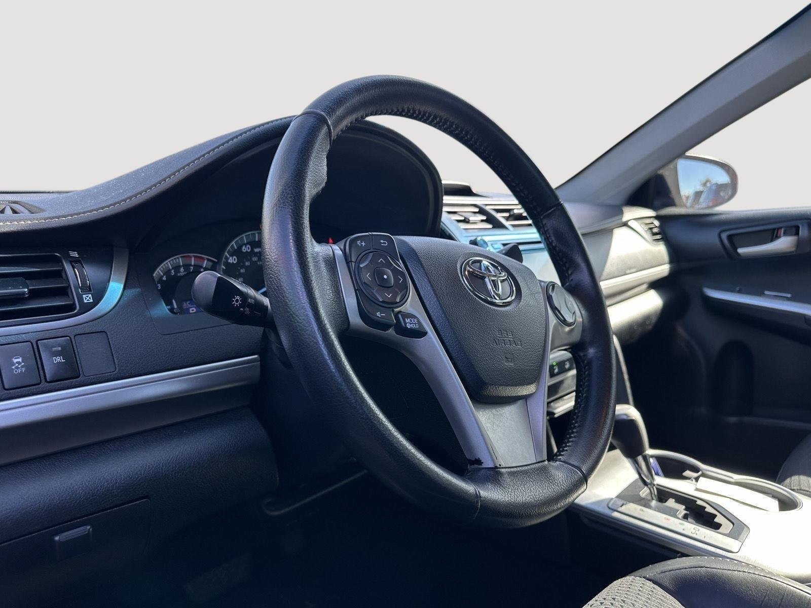 Used 2013 Barcelona Red Metallic Toyota SE image 11