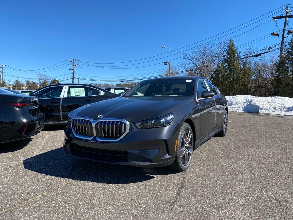 2026 BMW 5 Series 540i xDrive Sedan's photo