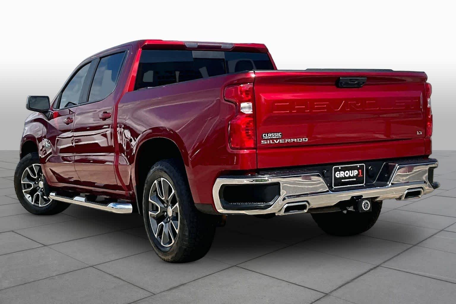 Used 2023 Radiant Red Tintcoat Chevrolet LT image 12