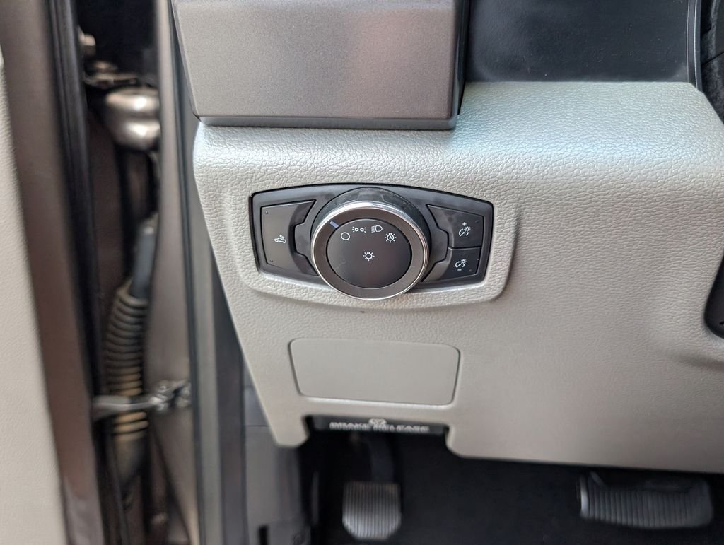 Used 2020 Gray Ford XLT image 14