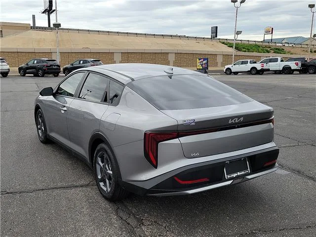Used 2025 Steel Gray KIA LXS (IVT) image 2