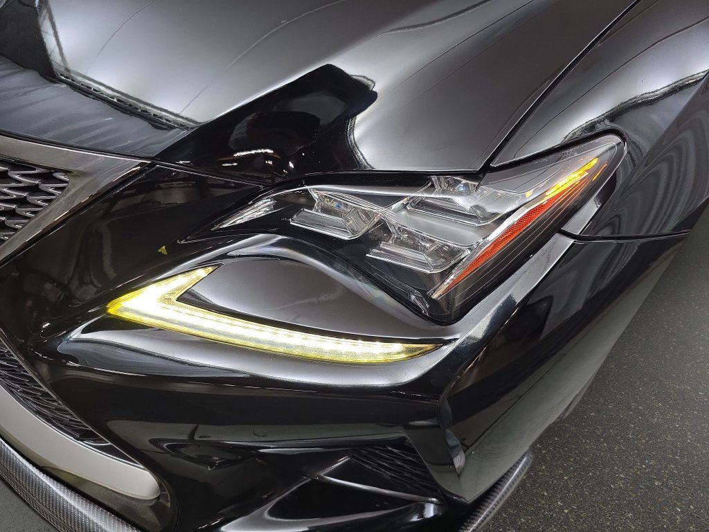 Used 2015 Black Lexus F image 29