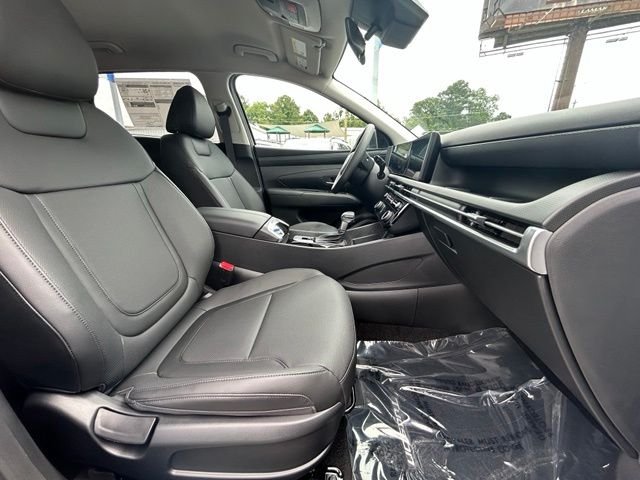 New 2026 White Hyundai SEL Plus AWD image 10