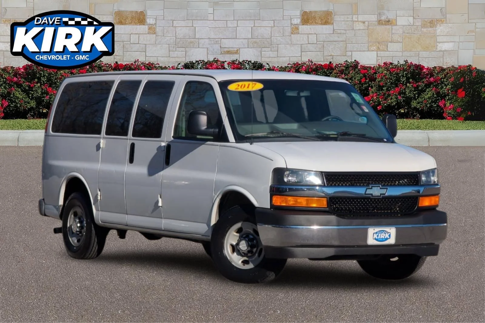 2017 Chevrolet Express 2500 LS's photo