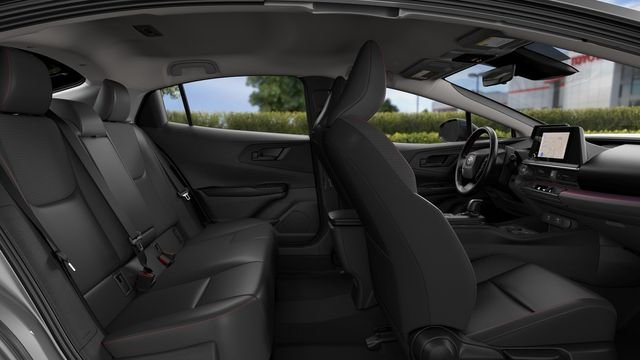 New 2026 Wind Chill Pearl <sup>1</sup> Toyota  SE image 3
