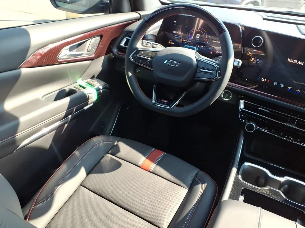 2027 Chevrolet Traverse RS - Photo 21