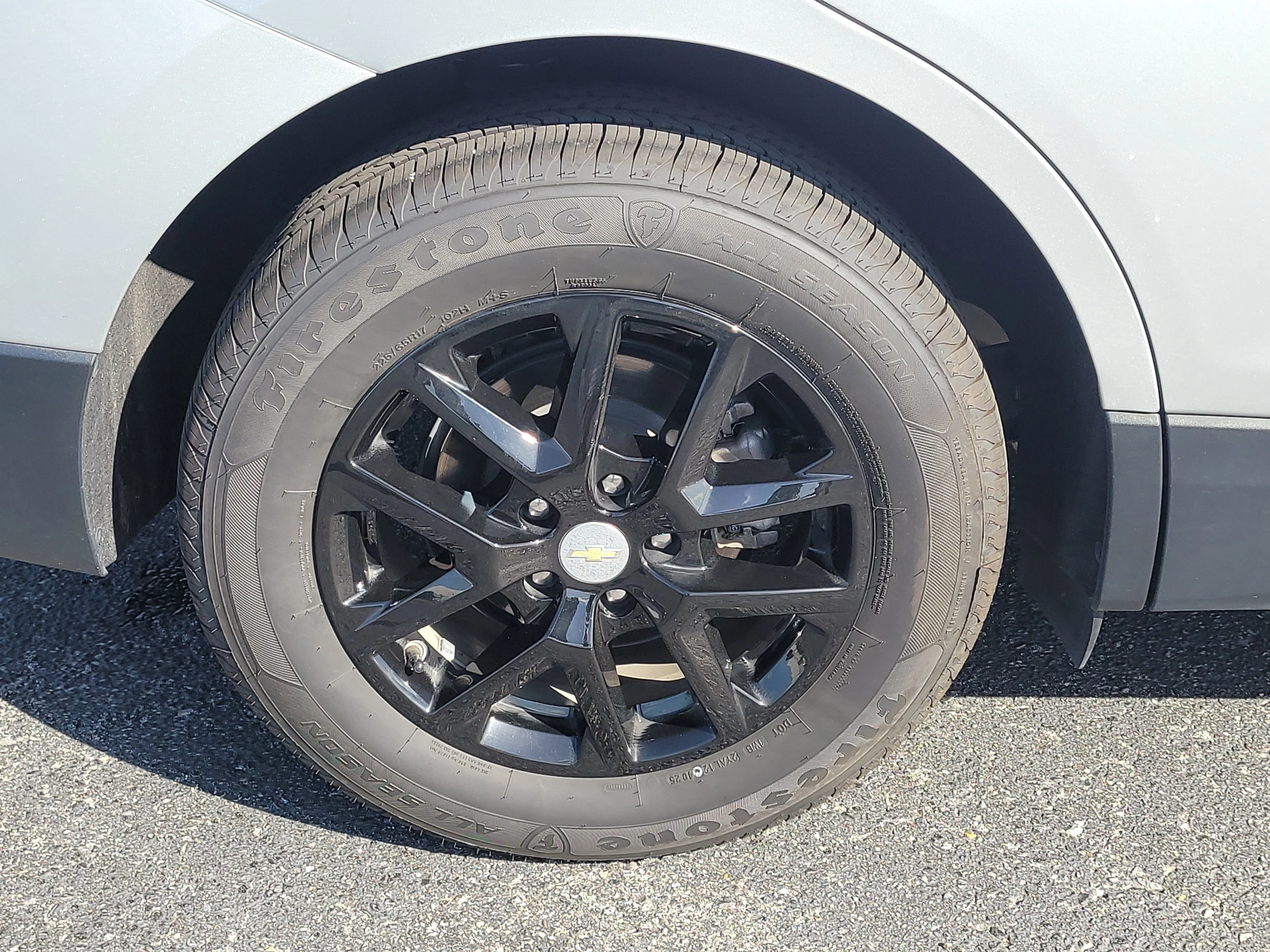 Used 2022 Silver Ice Metallic Chevrolet LS image 8