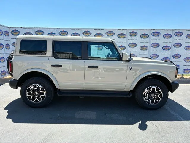 2026 Ford Bronco Outer Banks 4x4's photo