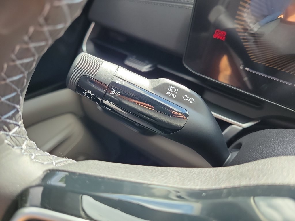 New 2026 Aurora Black Pearl Kia LXS image 27