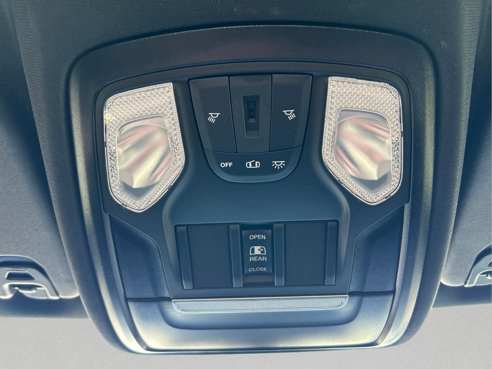 Used 2024 White Ram Tradesman image 34