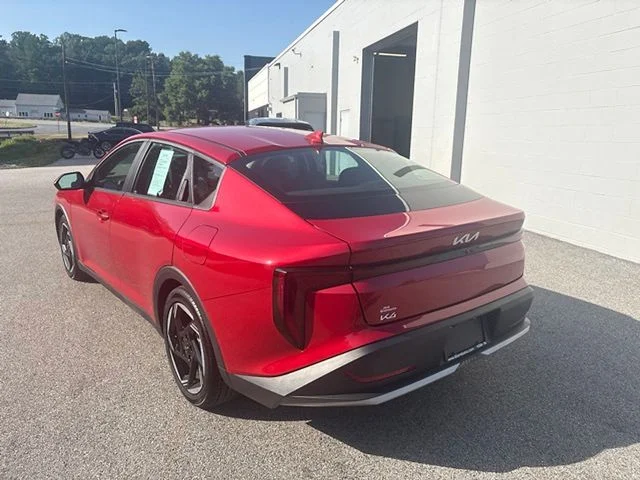 Used 2025 Red Kia EX image 49