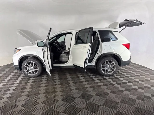 Certified Used 2023 White Honda EX-L image 10