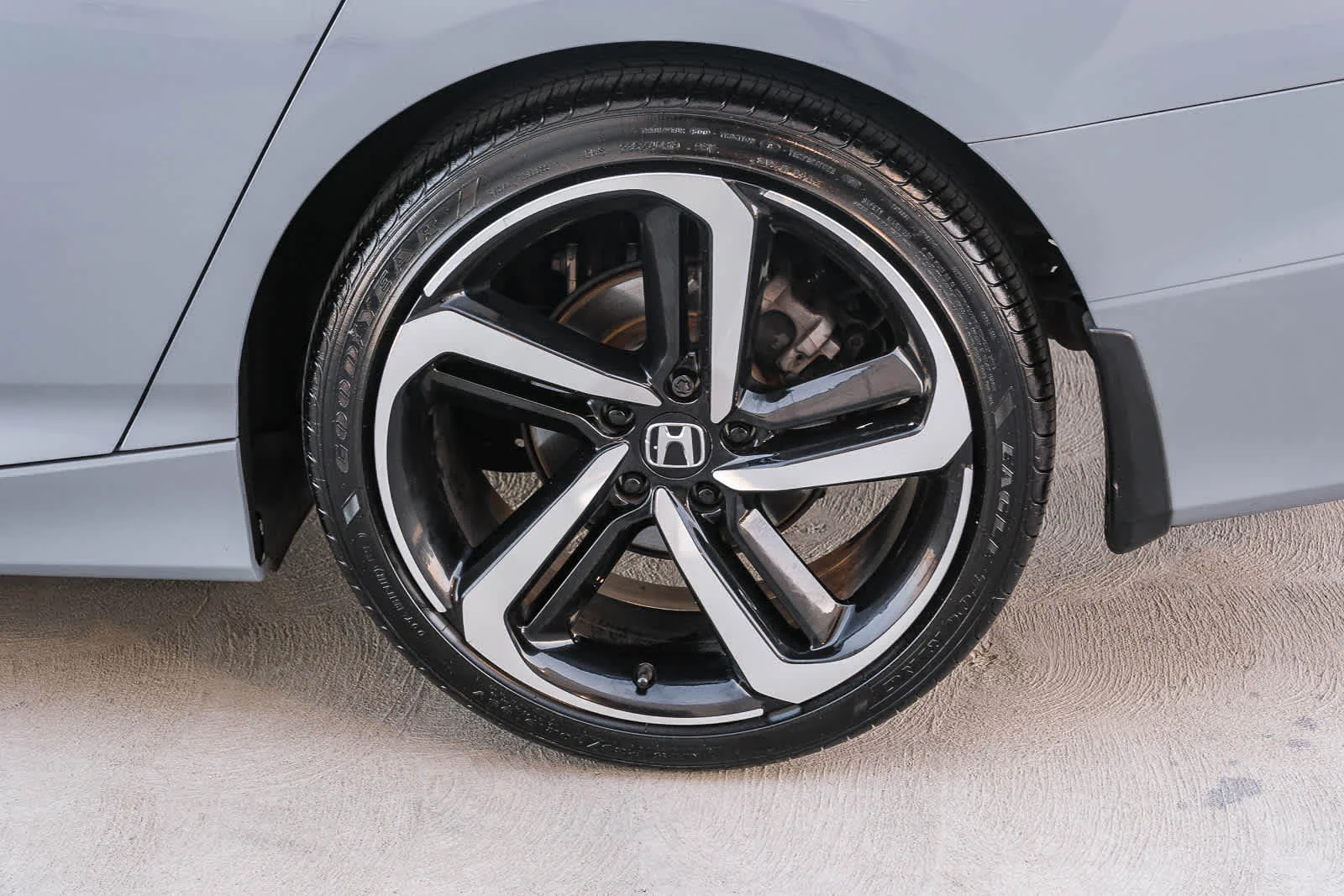 Used 2022 Sonic Gray Pearl Honda Sport SE image 9