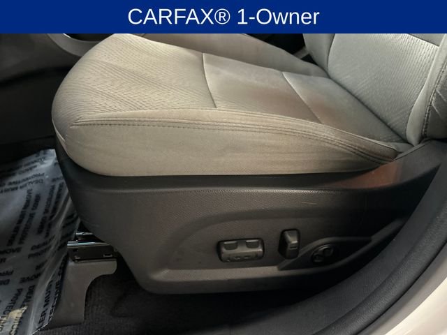 Used 2018 White Hyundai 2.4 Base image 11