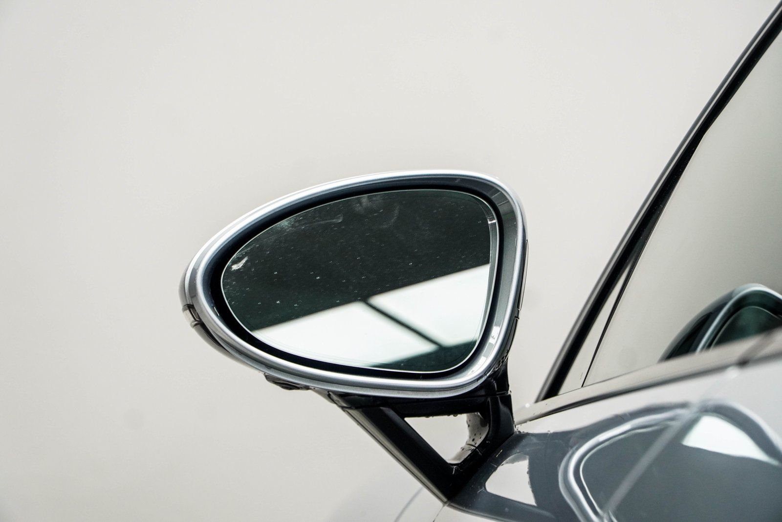 Used 2021 Silver Porsche 4 image 19