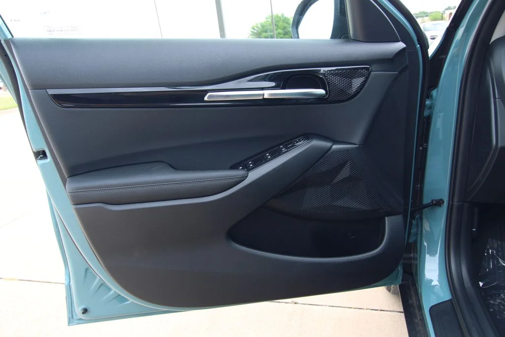 New 2026 Pluton Blue / Black Roof Kia S image 37
